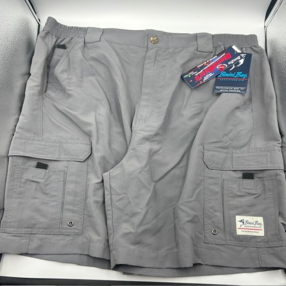 NWT‎ Bimini Bay Outfitters Men's Gray BloodGuard Cargo Fishing Shorts 44 31710